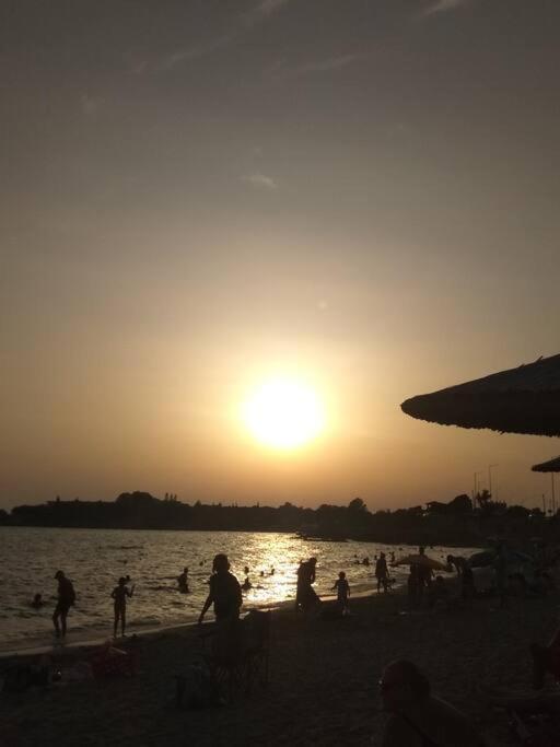 Cozy Villa Vita Lagonisi Kalivia Thorikou Luaran gambar