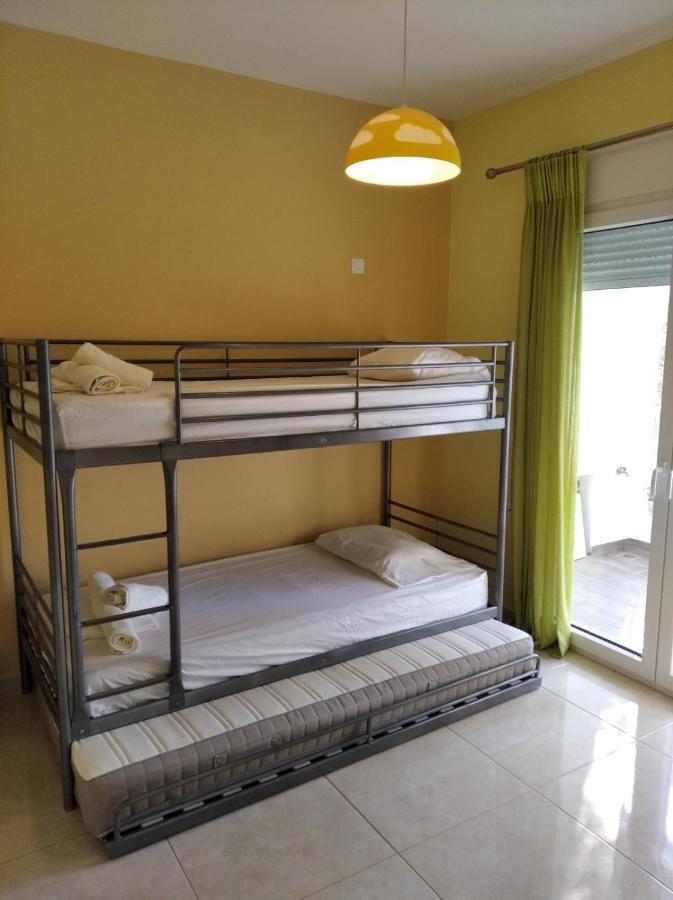 Cozy Villa Vita Lagonisi Kalivia Thorikou Luaran gambar